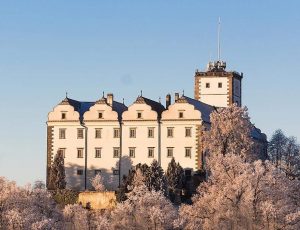 So schön! Schloss Weitra an einem kalten Wintertag ... 😍 #Weitra #schlossweitra #Schloss #renaissance #renaissanceschloss #Waldviertel #wald4tel...