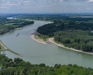 30/05/2020 Niederösterreich Hainburg an der Donau Am Braunsberg mit Blick auf die Donau in Richtung Wien #austria...