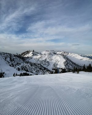 Momente wie diese... 🧡 . #mostviertel #hochkar #hochkarätig #skifahren #skimo #morgenski #goodmorning @hochkar @ybbstaleralpen #ybbstaleralpen #sicherskifahren Hochkar