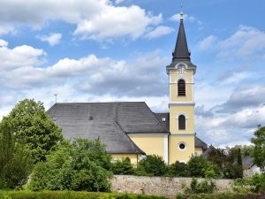 „Heimatschätze“: Die Pfarrkirche LANZENKIRCHEN der gleichnamigen Marktgemeinde im Bezirk Wiener Neustadt-Land in Niederösterreich wird 1146 erstmals urkundlich...