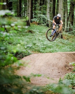 🤩Dieses unbeschreibliche Gefühl von Wochenende 🌳🌲🚴🏻‍♂️ ©Georg Aufreiter 📸 @thegeorgauf @wienerwald_trails @clemhoerl #derwienerwald #wienerwald #mtb #mountainbike #mtblife...