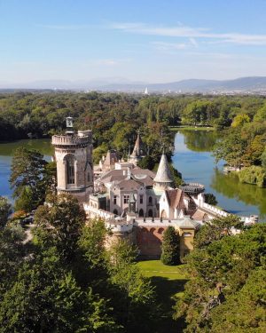 🤩🏰 Beeindruckend, was der Schlosspark Laxenburg mit seinen 280 Hektar alles zu bieten hat! #derwienerwald #schlossparklaxenburg #franzensburg...
