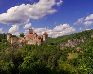 #hardegg #rakousko #austria #dolnirakousko #niederösterreich #loweraustria #hrad #castle #krajina #landscape #landscapephotography #priroda #nature ...