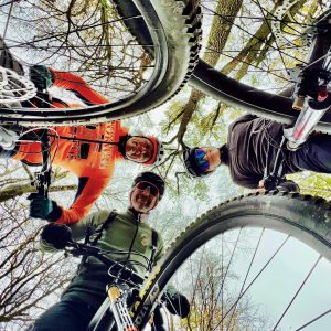 Just the three of us … #mountainbiking #outdoor #outdoordaddy #wienerwald #klosterneuburg #höfleinanderdonau #yeticycles #yetiarccarbon #shotoniphone @wolfgangspandl @wendelin000