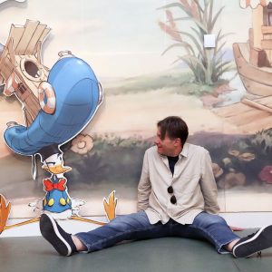 Von Disney & Warner Bros. ins #KarikaturmuseumKrems! 🤩 Florian Satzinger interpretierte die weltbekannte ...