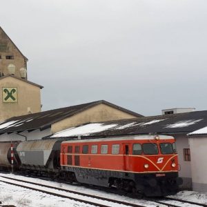 SWIETELSKY lässt die Zayatal-Bahn rollen 🚆 Die Bahnbau-Experten von SWIETELSKY führten die Arbeiten an der Anschlussbahn zum...