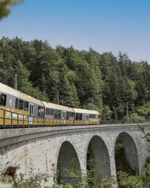 ⚠️ Morgen starten unsere Modernisierungsarbeiten auf der Bergstrecke der Mariazellerbahn! 👷👷‍♂️ Alle Informationen dazu findest du im...