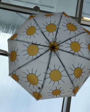 🎼 Raindrops keep falling on my head…🎵🎶 with our „sunny“ umbrellas ☔️☀️☀️☀️☂️ by ...