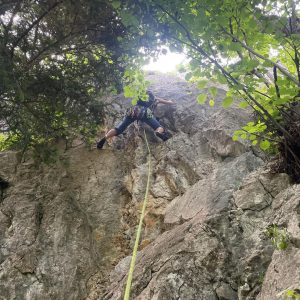 #TraumUndWirklichkeit 6+/7- Ausstieg über #Draschpfeiler 6- -mit Ulli #naturpark #hohewand #mehrseillänge #thecrag_worldwide #climbingplus #alpin #rockclimbing #climbing #austria...
